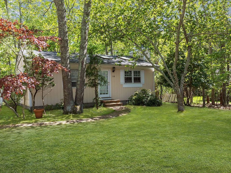 2nd image of 138 Town Ln