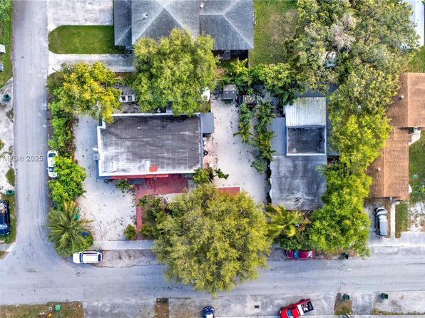 2400 NW 82nd St, Miami, FL 33147