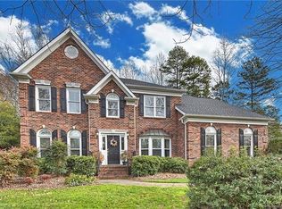 3939 Huckleberry Rd, Charlotte, NC 28210
