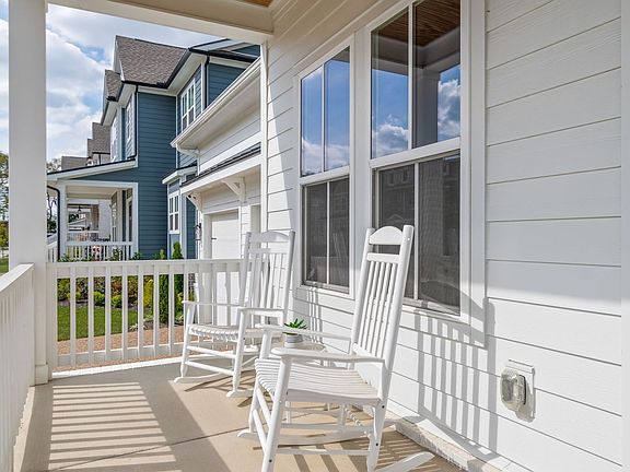 5th image of 2056 Braidwood Ln
