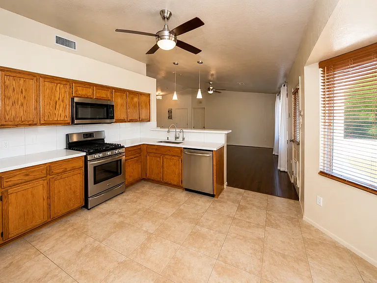 6146 E 41st Pl — Photo 8