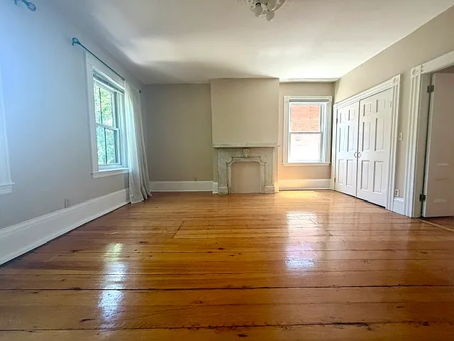 42 Chestnut St — Photo 3