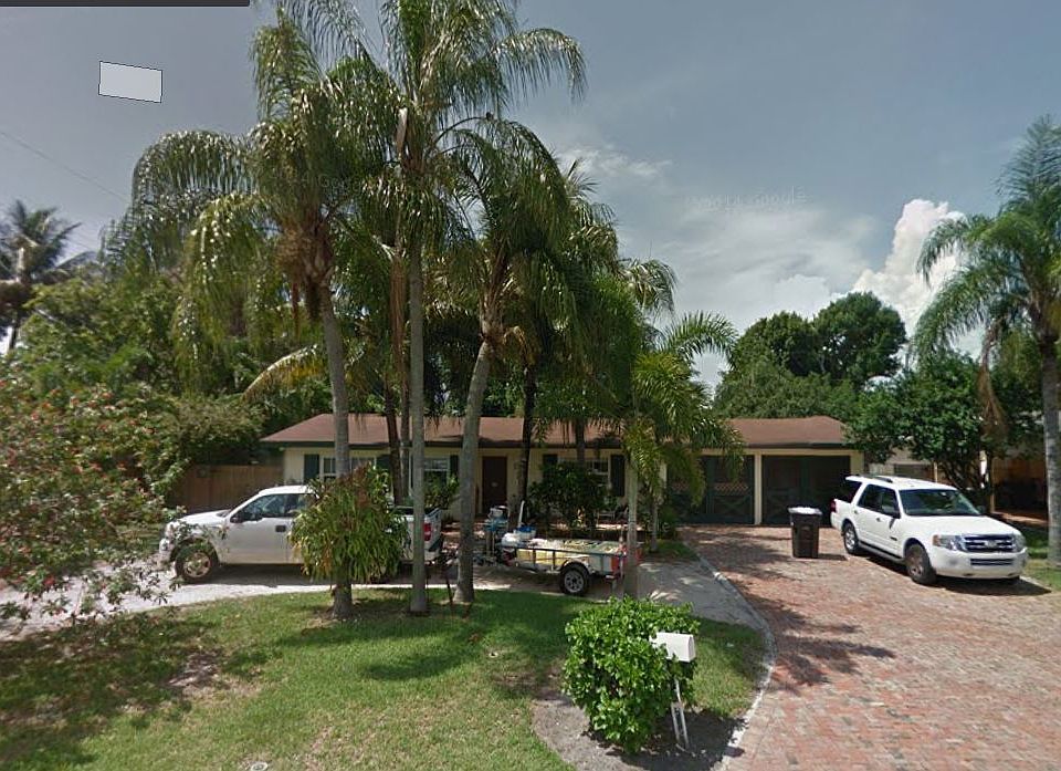 1st image of 900 SW 30th St