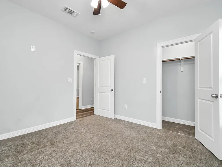 701 S Morgan St — Photo 21