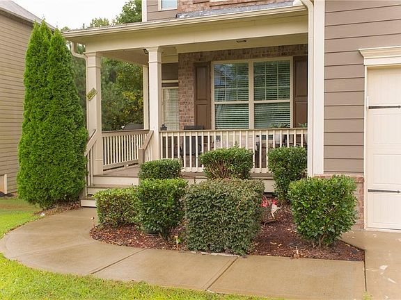 5th image of 830 Collingsworth Ln