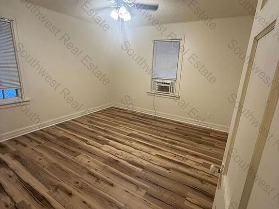 3rd image of 1413 Axtell St