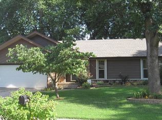 1317 W Highland St, Springfield, MO 65807