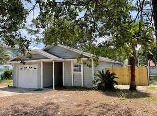 1911 Quince Ave, Niceville, FL 32578
