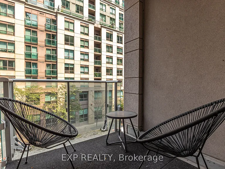 199 Richmond St W #303 — Photo 33