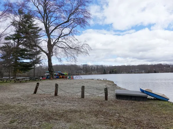 135 Cayuga Road, Watertown, CT 06795