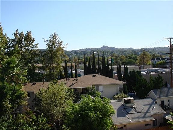 5th image of 4433 Tujunga Ave Unit 1