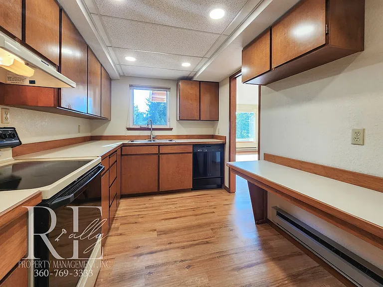 515 NW Heritage Ln — Photo 9