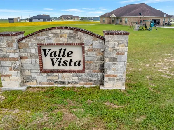 60 Monte Vista St, Victoria, TX 77905