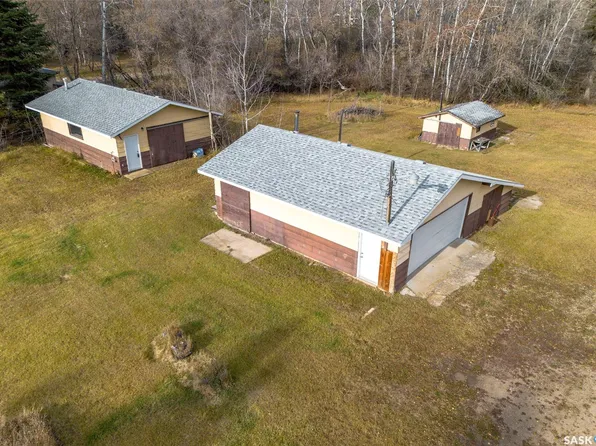 315 11th Street NW, Prince Albert, SK S6V 5R3