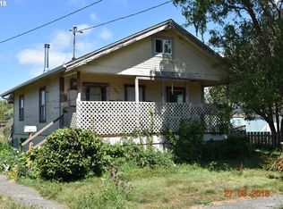 747 Mill Ave, Reedsport, OR 97467