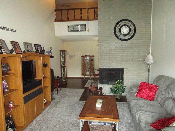 4th image of 2110 Belmont Pl
