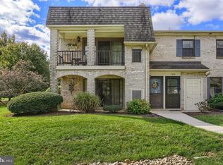 135 Valleybrook Dr, Lancaster, PA 17601