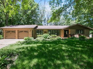 104 Woodview Ct, La Porte, IN