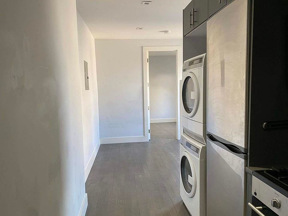 1st image of 311 E 109th St APT 4