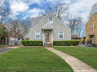 1760 Slocum Street, Hewlett, NY