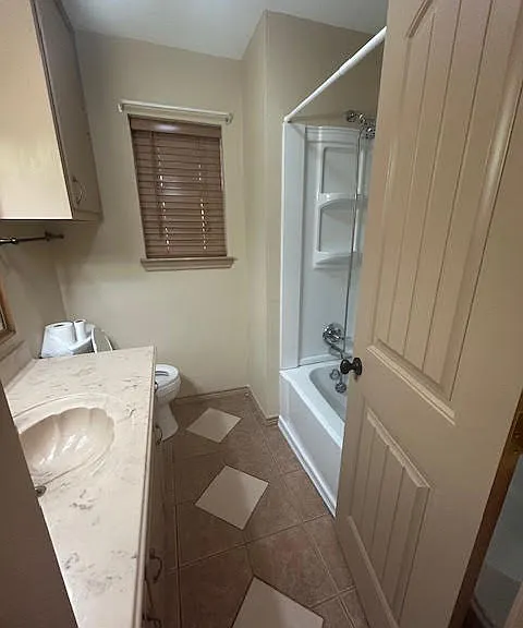 3911 Redbird Ln — Photo 2