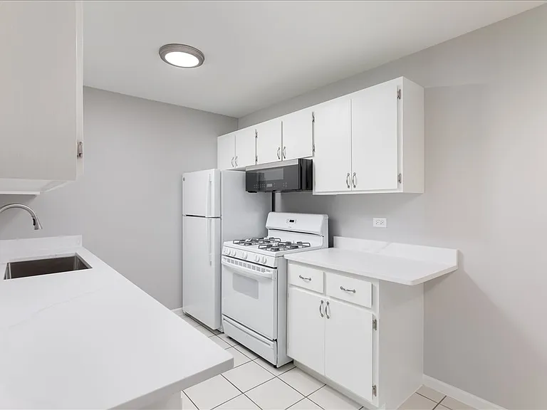 5740 East Ave #2D — Photo 10