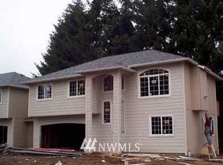 817 B 121st St SW, Everett, WA