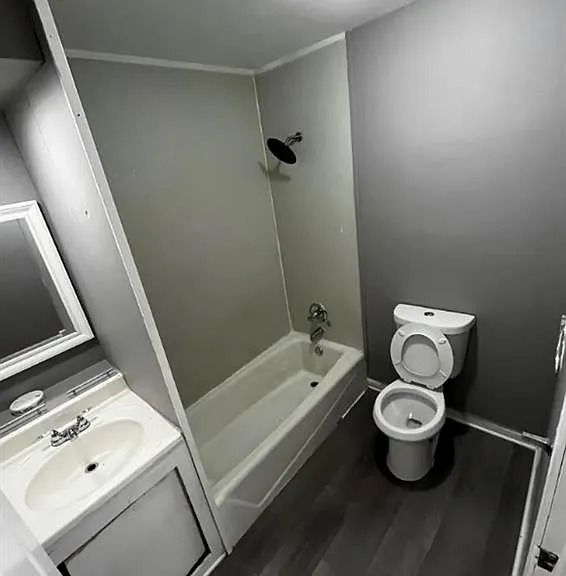 8647 Chalmers Ave — Photo 7