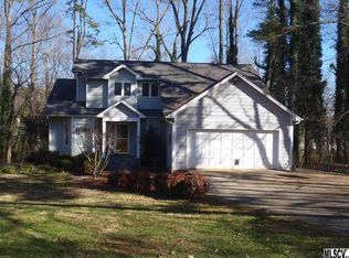 2219 33rd Avenue Dr NE, Hickory, NC 28601