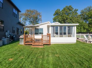 10227 Woodlawn Dr, Portage, MI 49002