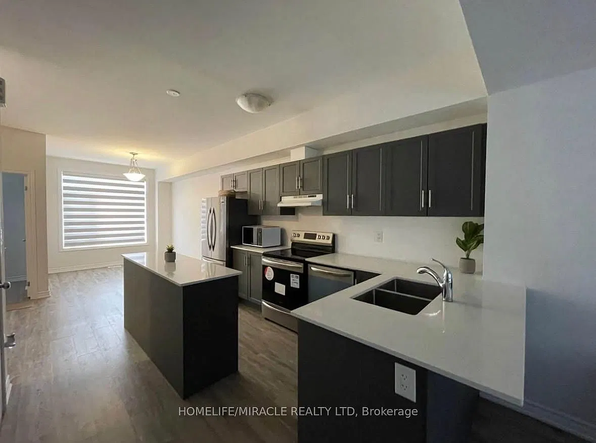 4 bed, $2,650 — Photo 2