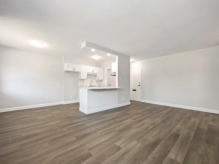 810 Trillium Park — Photo 10