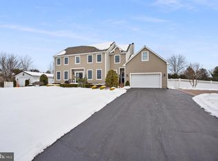 203 Holmes Mill Rd, Cream Ridge, NJ 08514