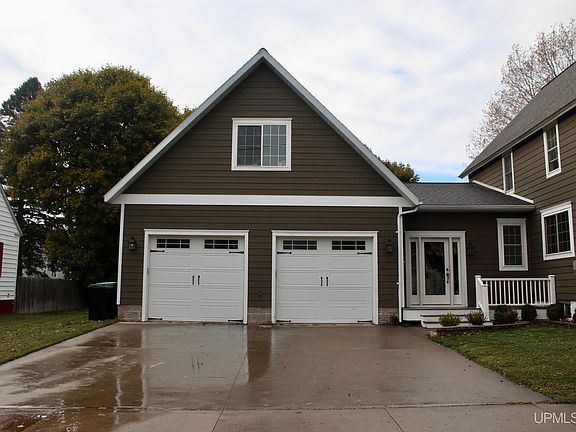 3rd image of 415 Kearsarge St