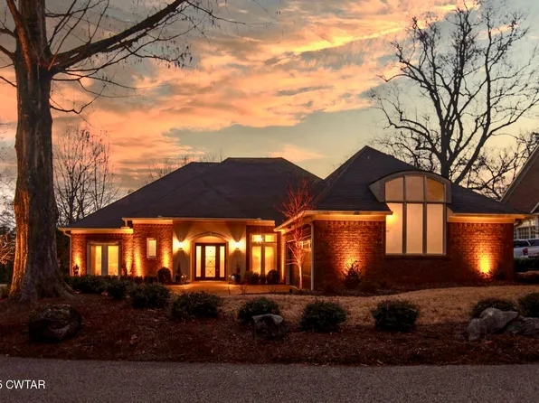 15 Garden Dr, Jackson, TN 38305