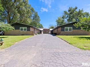 1030-1040 W Iles Ave, Springfield, IL 62711