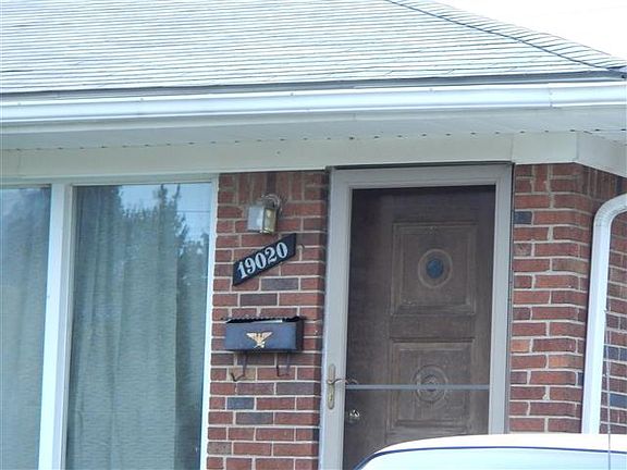 2nd image of 19020 Florence St