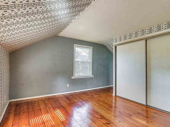 4th image of 24268 W Western Ave
