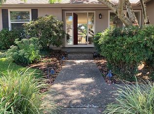 2755 NW Eastway Ct, Beaverton, OR