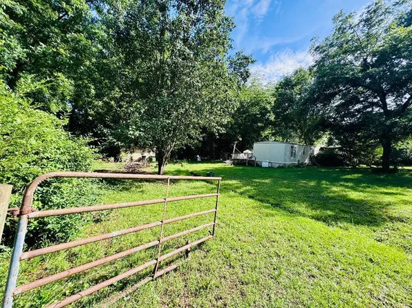 175 Louise St, Lowndesville, SC 29659