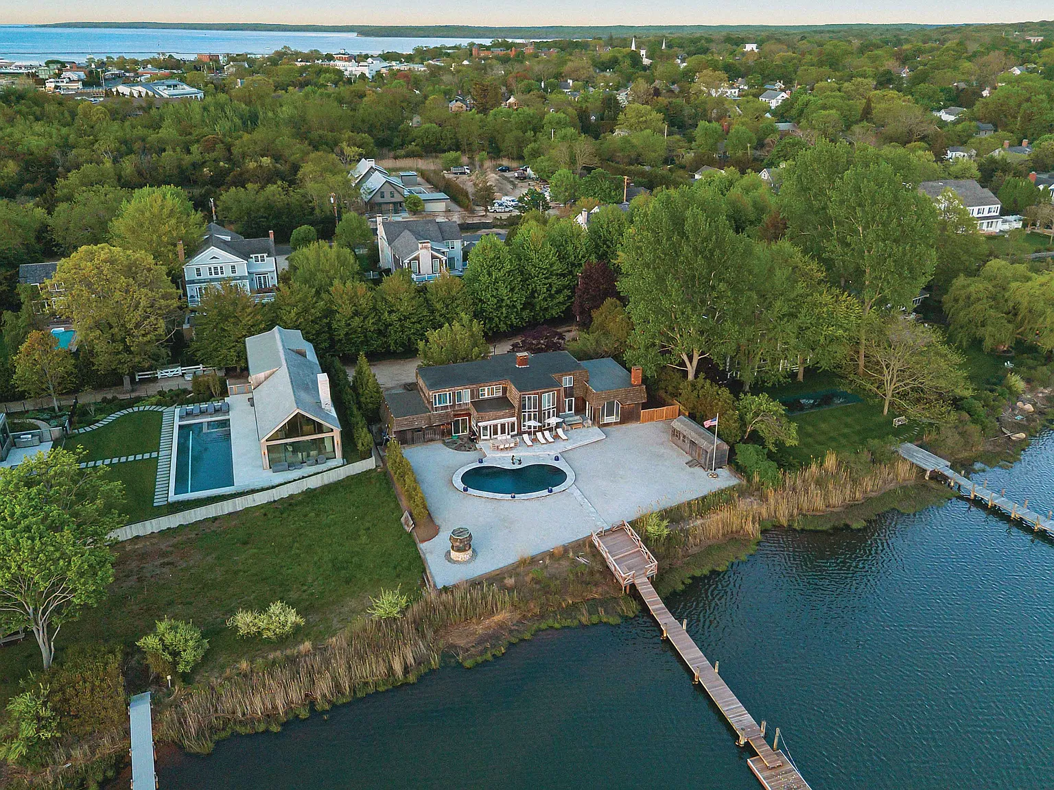 Waterfront Living on Upper Sag Harbor Cove — Photo 3