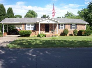 102 Rogers Dr, Auburn, KY 42206