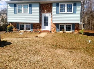 102 Burns Crossing Rd, Severn, MD 21144