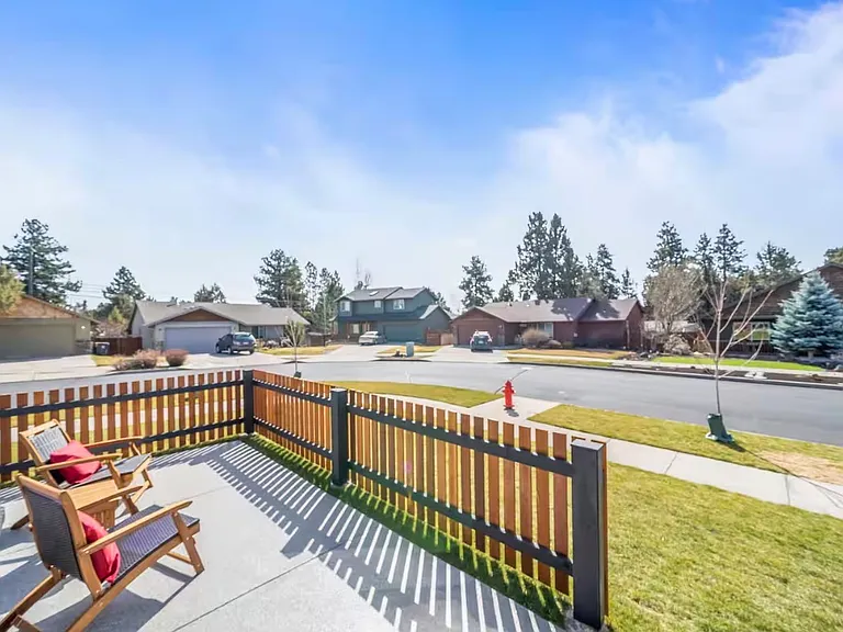 20577 Prospector Loop — Photo 23