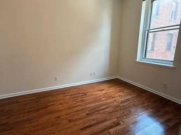 186 Wayne Street image 17 of 25