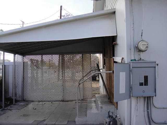 1st image of 460 N San Jacinto St