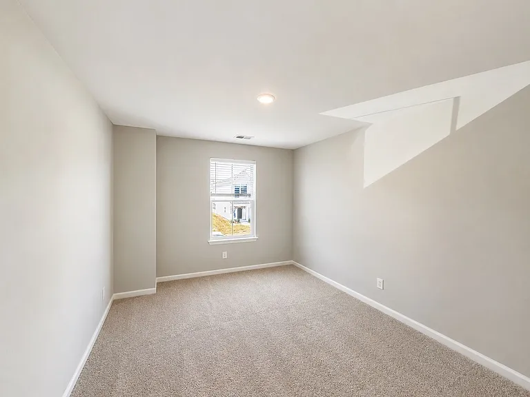 256 Agrarian Ave — Photo 15