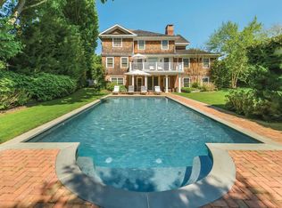 45 Captains Neck Ln, Southampton, NY 11968