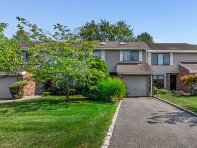 157 Hidden Ponds Circle, Smithtown, NY, 11787