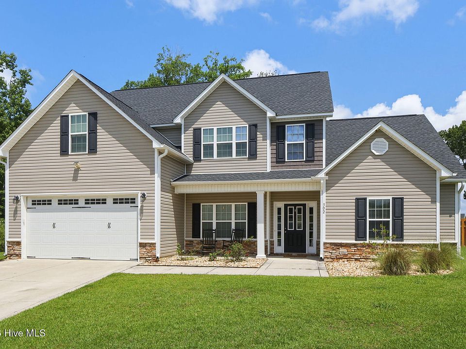 1st image of 302 Seaglass Court